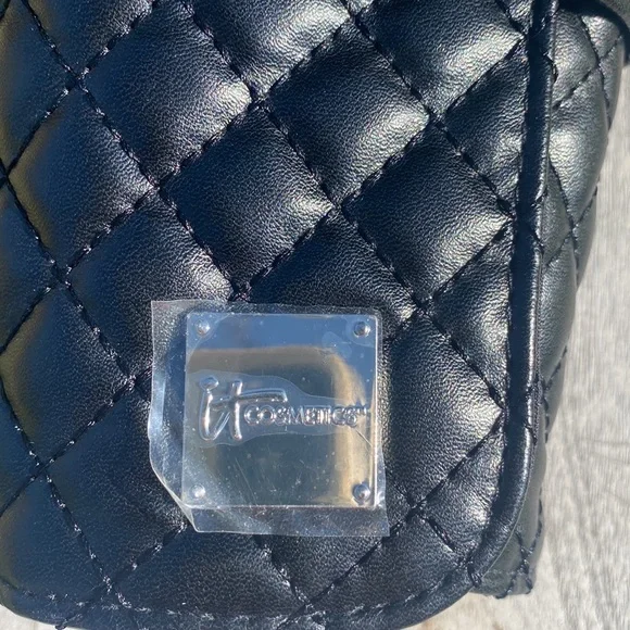 Cosmetic roll up  ✨NWT ✨ - Picture 4 of 10